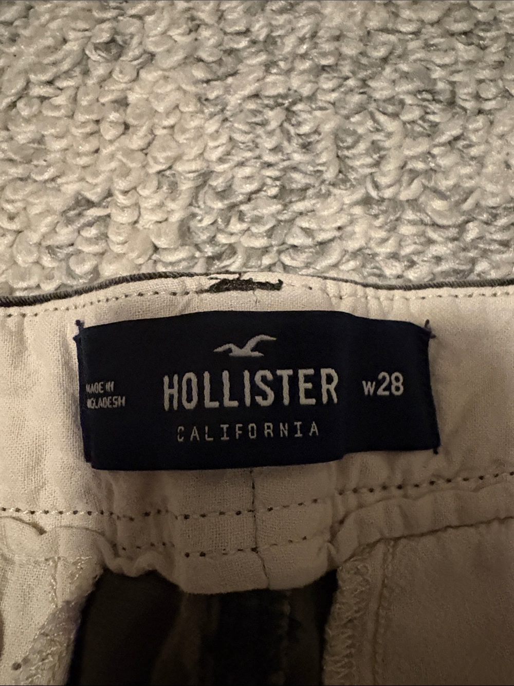 Hollister Camo Cargo Shorts - Picture 3 of 4